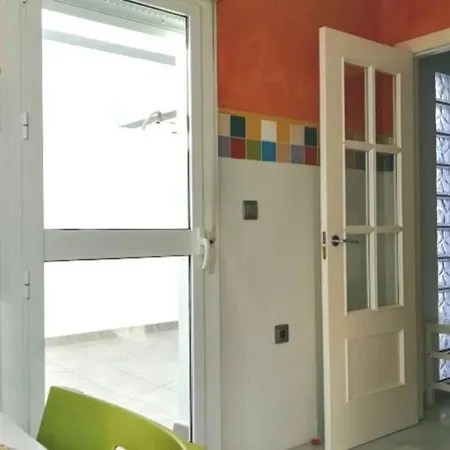 Garum, Luminoso Apartamento Con Parking Y Patio Privado
