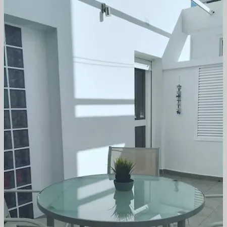 Garum, Luminoso Con Parking Y Patio Privado *