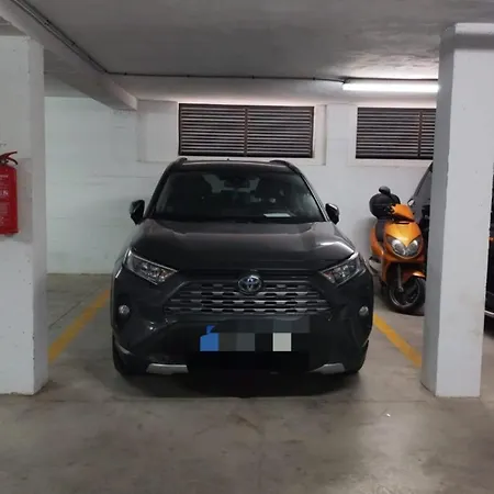 Garum, Luminoso Con Parking Y Patio Privado Apartment